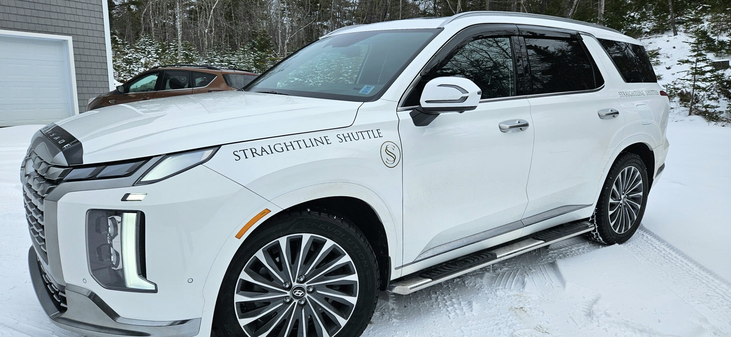 Straightline Shuttle – Your Journey, Our Priority